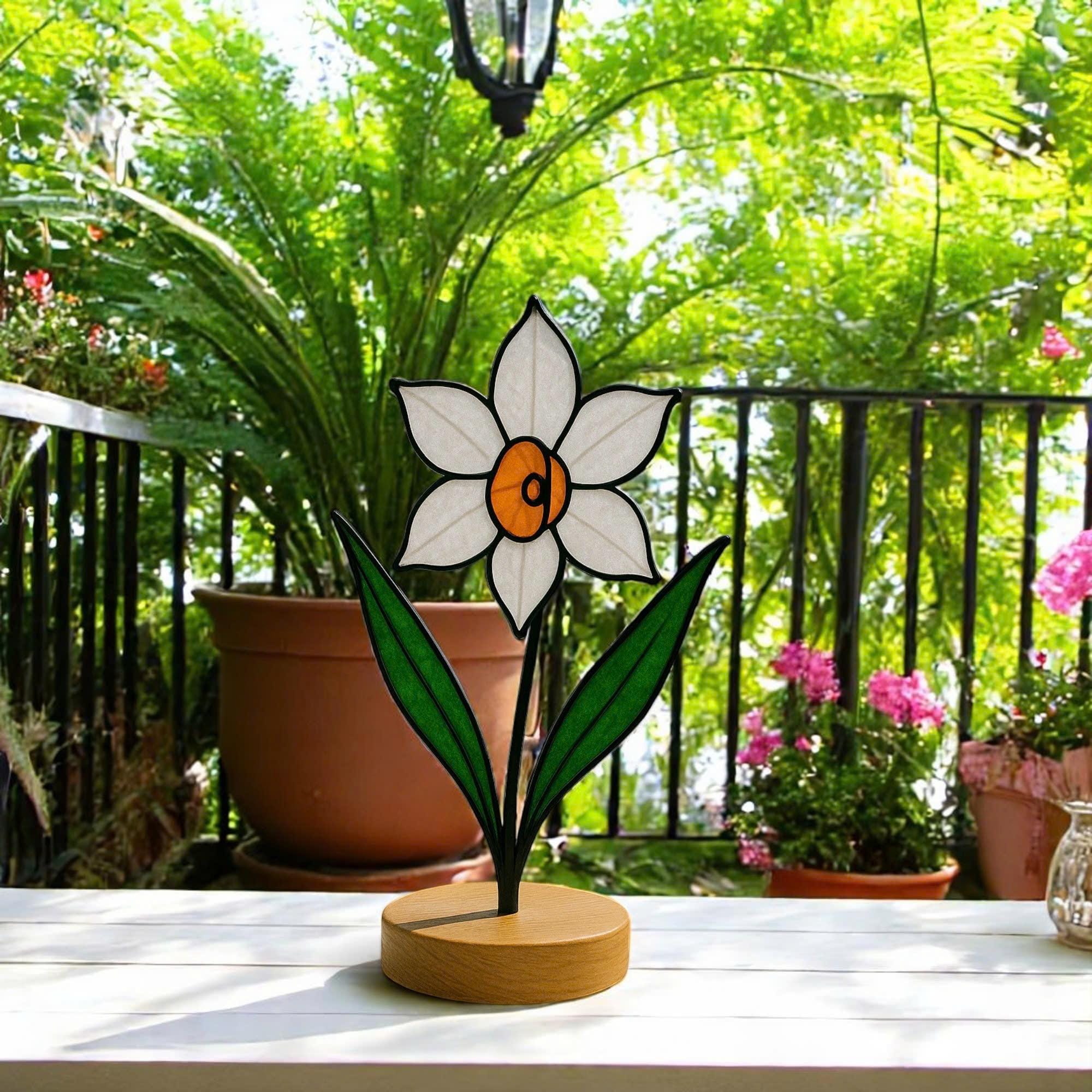 Stained Glass Narcissus Flower – Handmade December Birth Flower Suncatcher