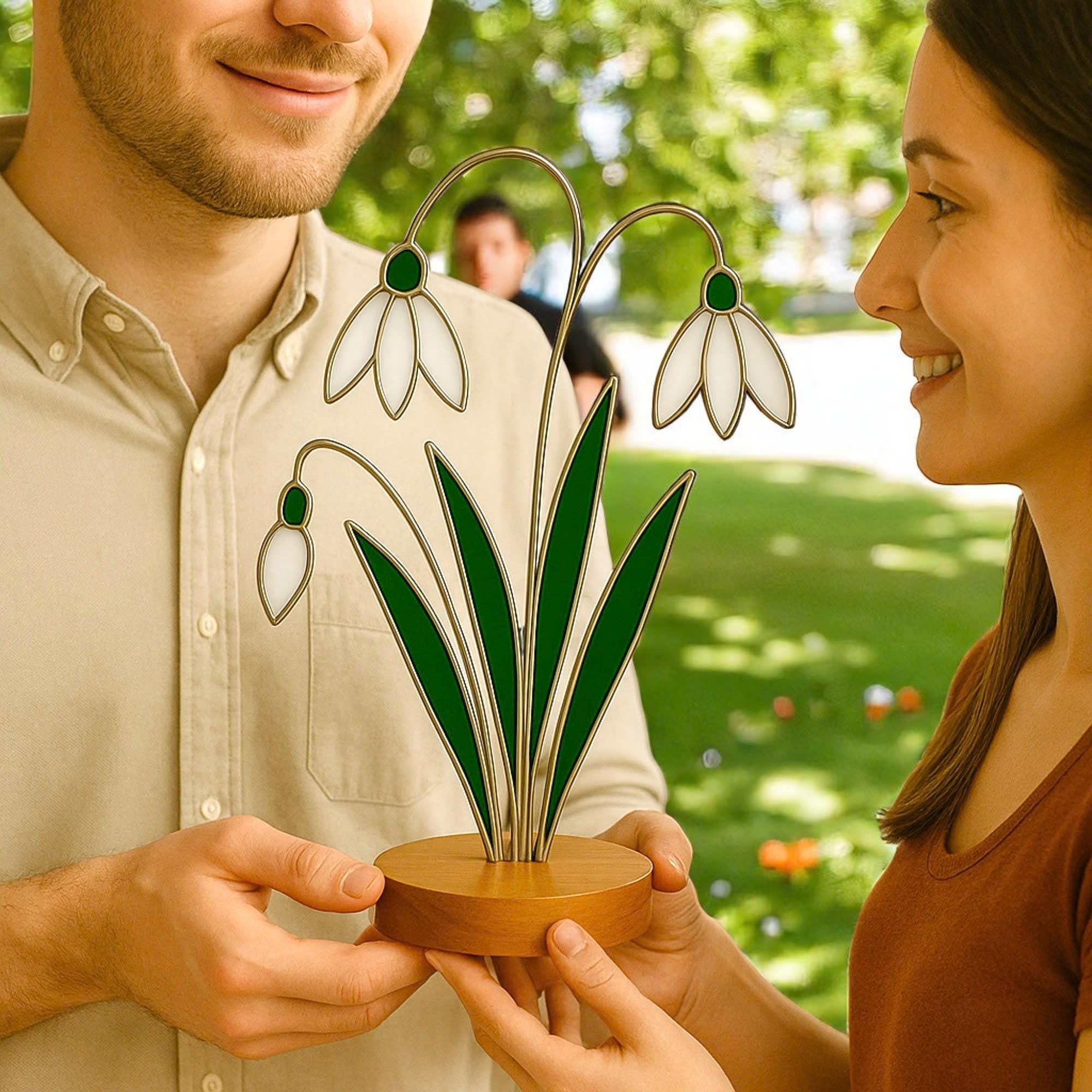 Stained Glass Snowdrop Flowers – Handmade Floral Decor, Gift for Her/Mom, Birthday, Mother’s Day, Spring Table Ornament, Elegant Home Decor