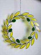 Stained Glass Olive Wreath Suncatcher – Handmade Laurel Branch Window Hanging – Mediterranean Wall Decor Gift