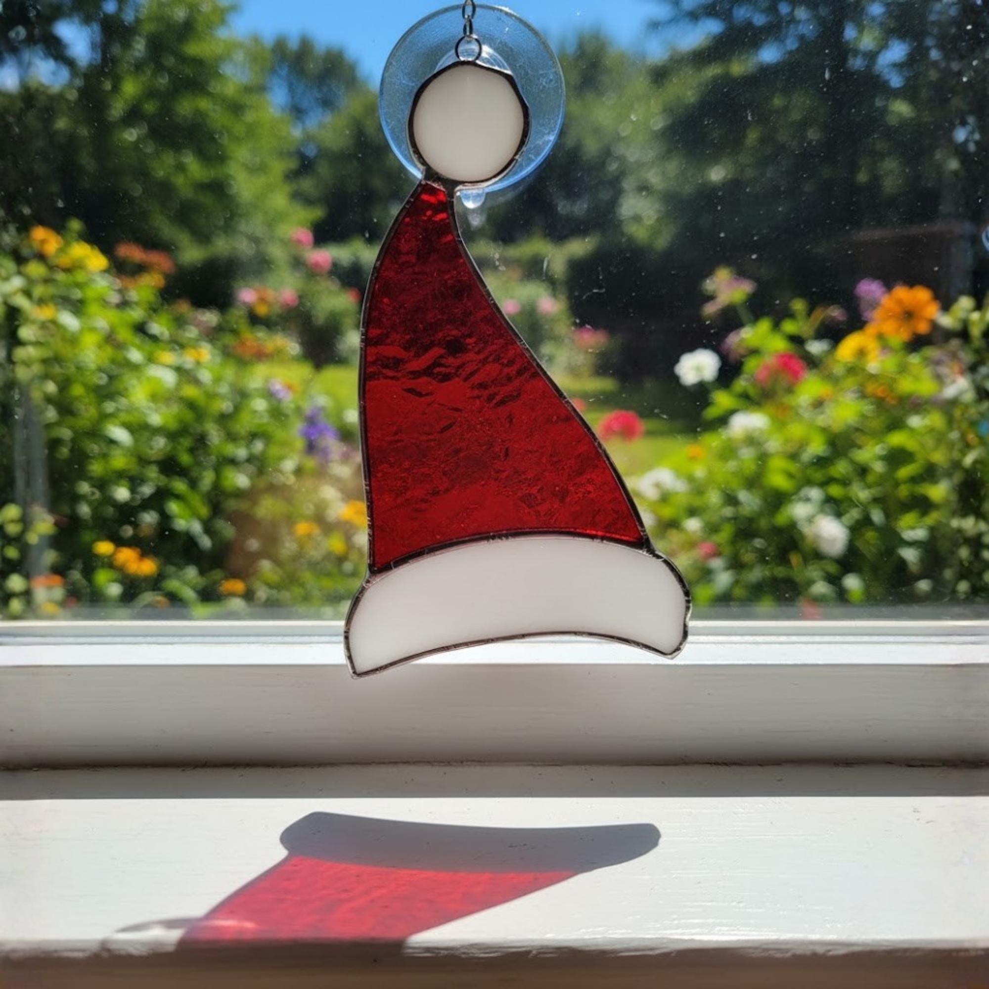 Santa Hat Stained Glass Suncatcher – Handmade Christmas Window Ornament, Holiday Home Decor, Festive Gift, Red and White Glass Art