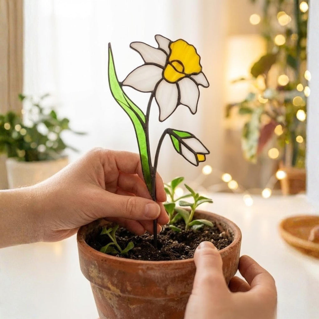 Stained Glass Narcissus, December Birth Flower Gift, Winter Birthday Gift for Her, Christmas Table Decor, Flower Stake