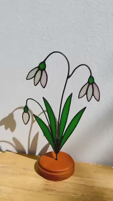 Stained Glass Snowdrop Flowers – Handmade Floral Decor, Gift for Her/Mom, Birthday, Mother’s Day, Spring Table Ornament, Elegant Home Decor