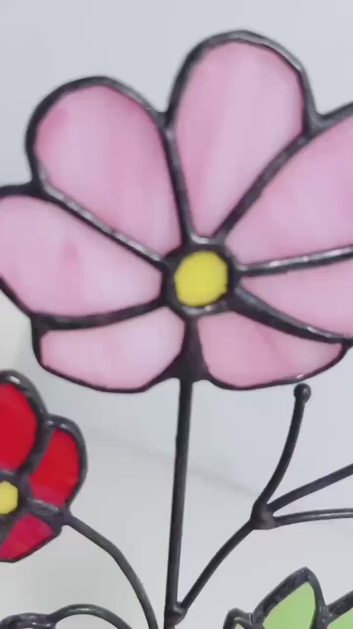 Stained Glass Flower Gift – Handmade Birthday Window Decor for Her, Mom, Friend, Personalized Floral Suncatcher, Home Decoration Ornament